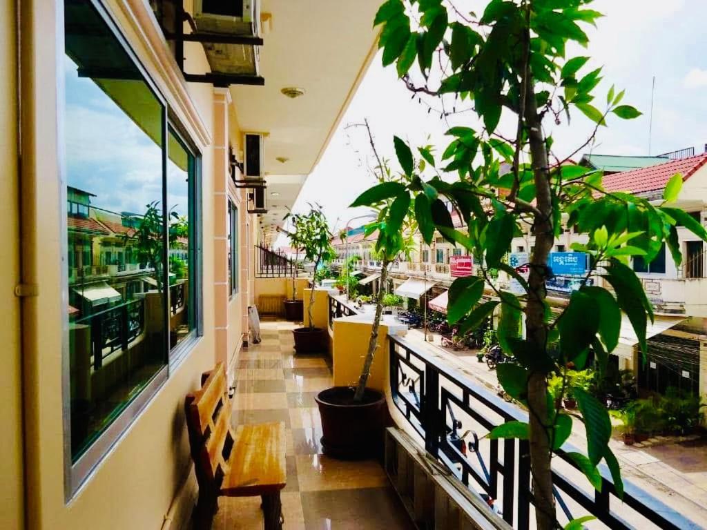 U Dara Inn Siem Reap Esterno foto