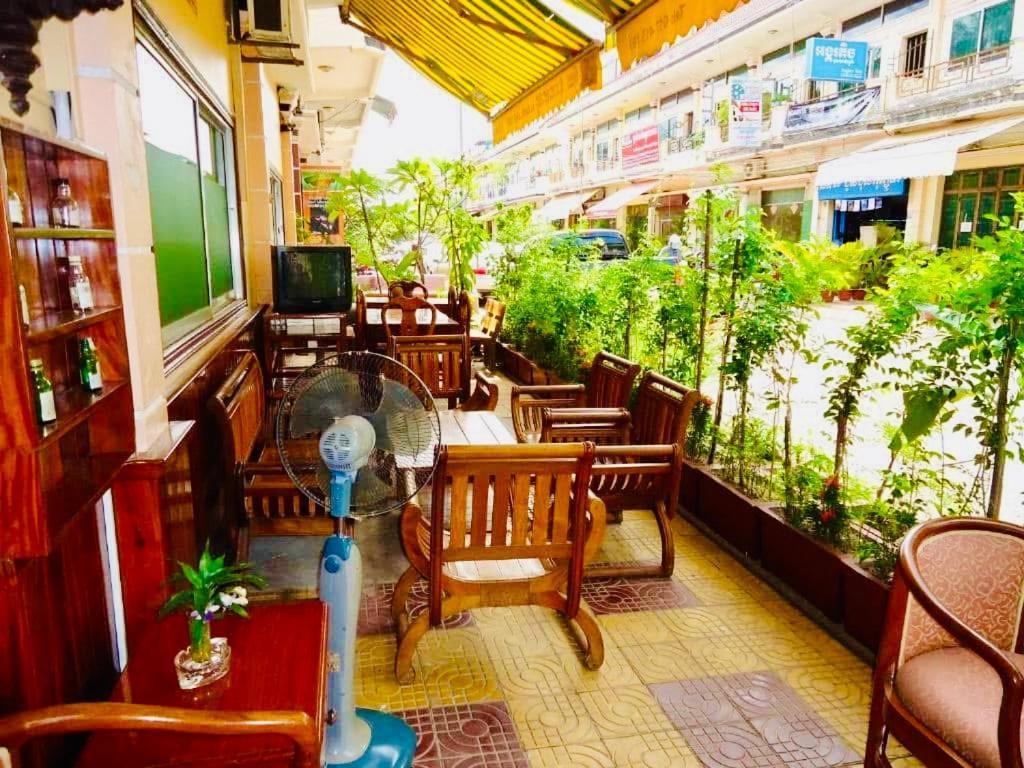 U Dara Inn Siem Reap Esterno foto
